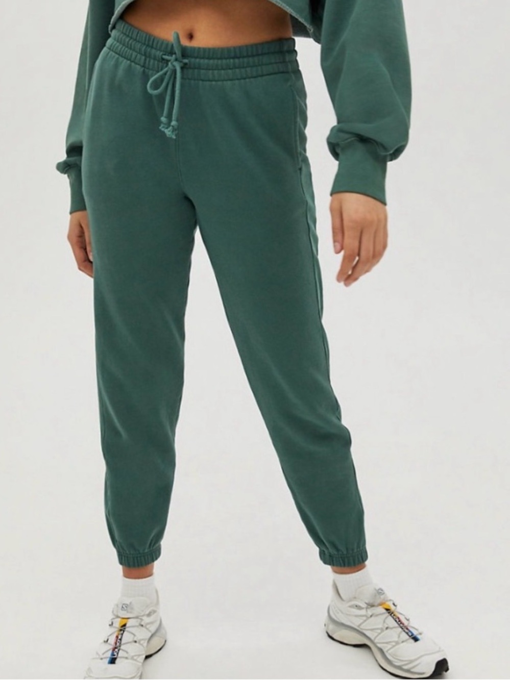 NWT Aritzia TNA Dark Spruce Green Boyfriend Sweatpants